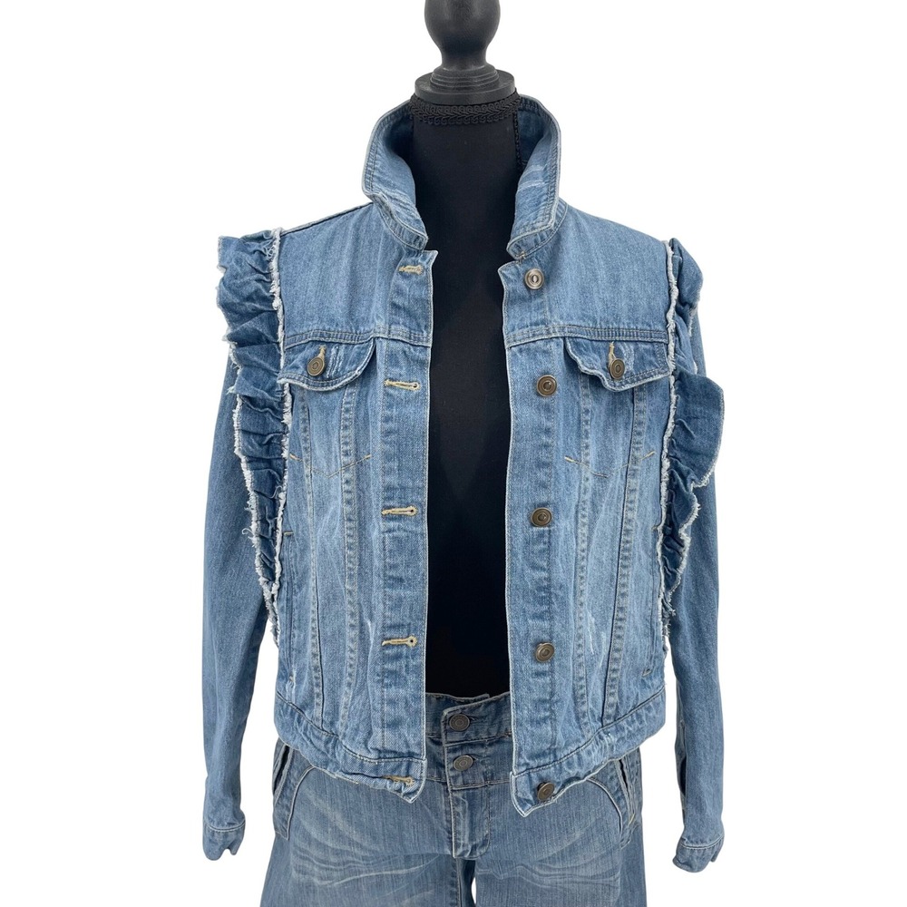 Bagatelle Denim Jacket‎ Womens M Blue 100% Cotton Ruffle Frayed Trim Chic Trendy
